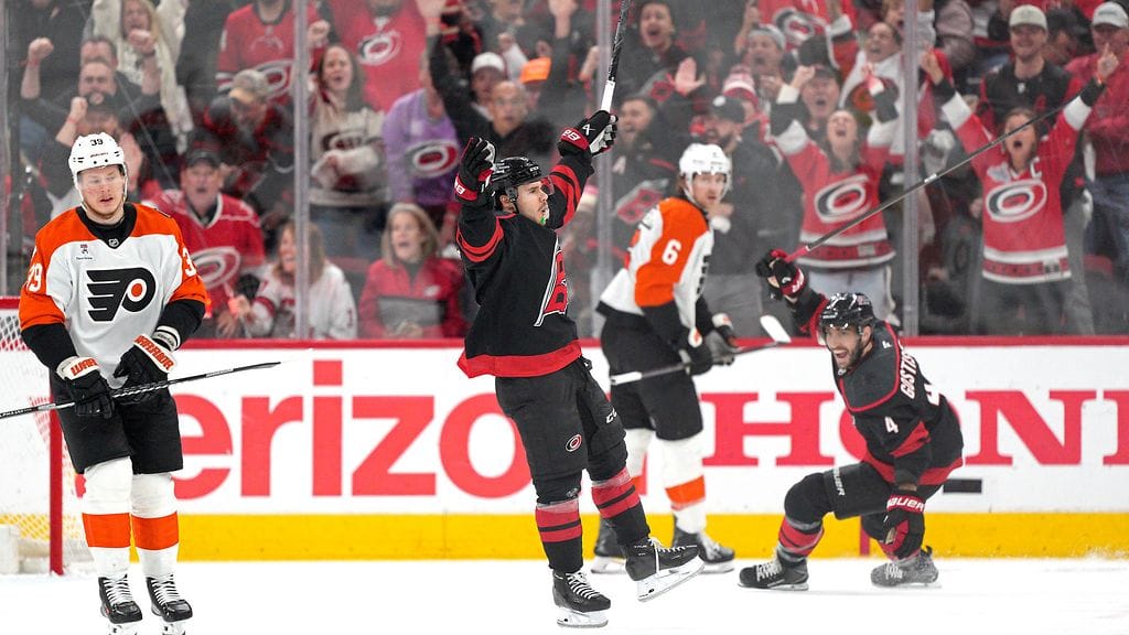 Logan Stankoven osui Philadelphiaa vastaan kahdesti ja nosti kevään maalimääränsä jo kuuteen.
