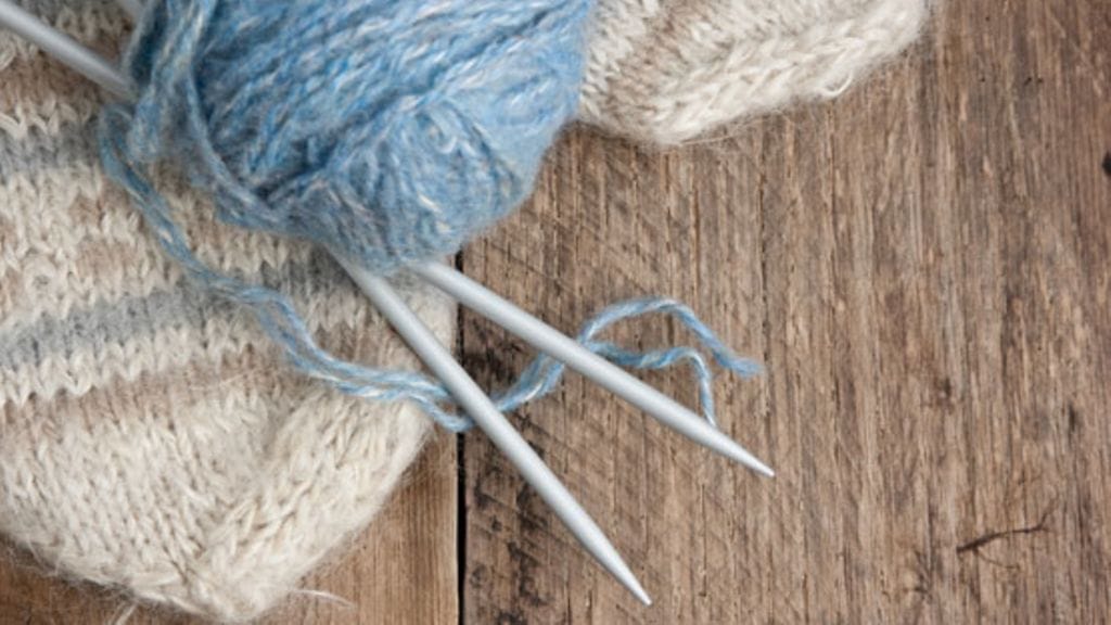 Neulominen kuuluu mummoiluun.