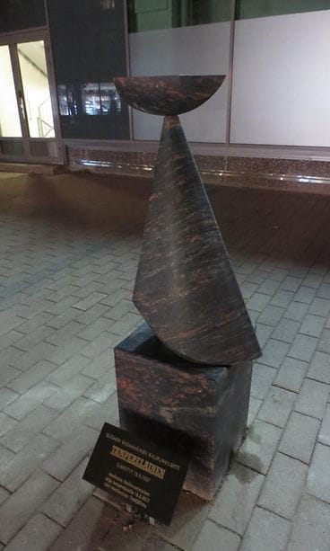 Ukri_Merikanto_Tietajalintu_1998