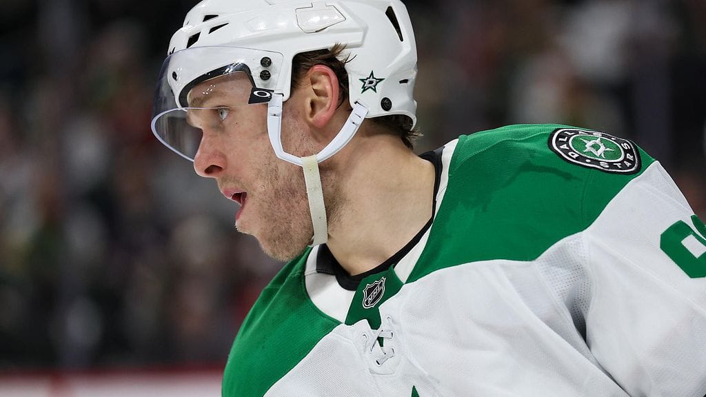 Mikko Rantanen loukkasi polvensa olympialaisissa.
