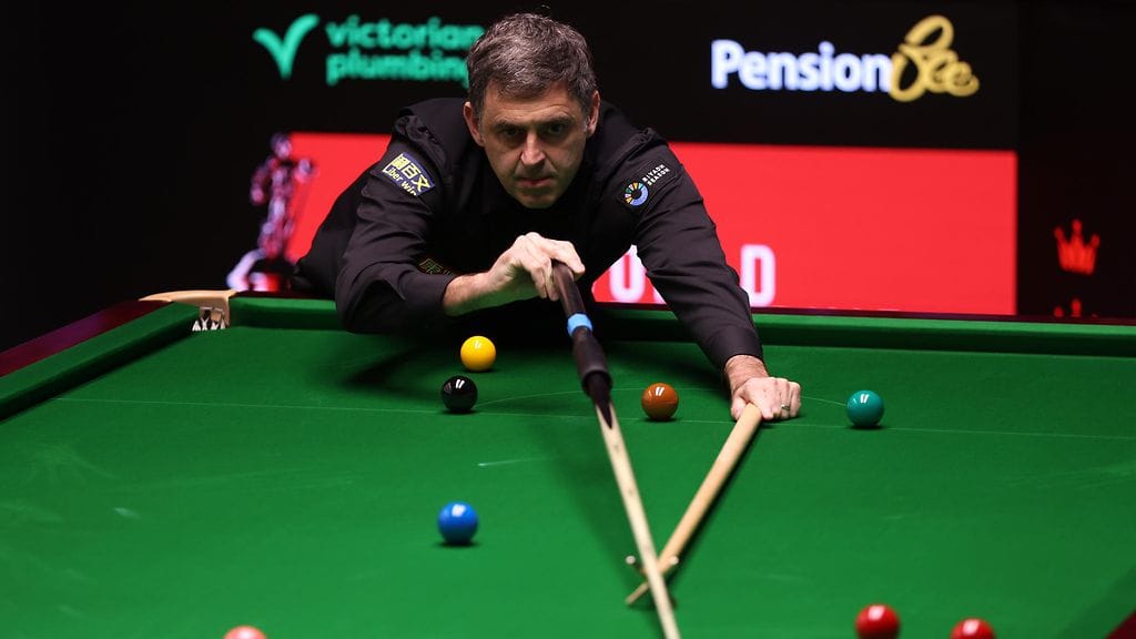 Ronnie O'Sullivan koki pettymyksen MM-kisoissa (kuvassa), mutta menestyi seniorien MM-turnauksessa.