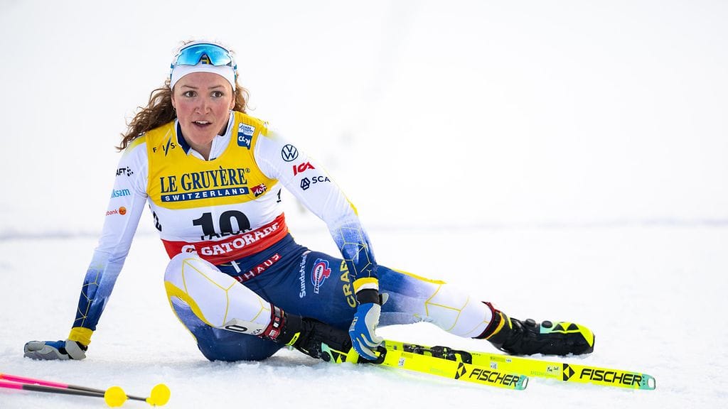 Moa Lundgren kokeilee myös siipiään hyroxin parissa.