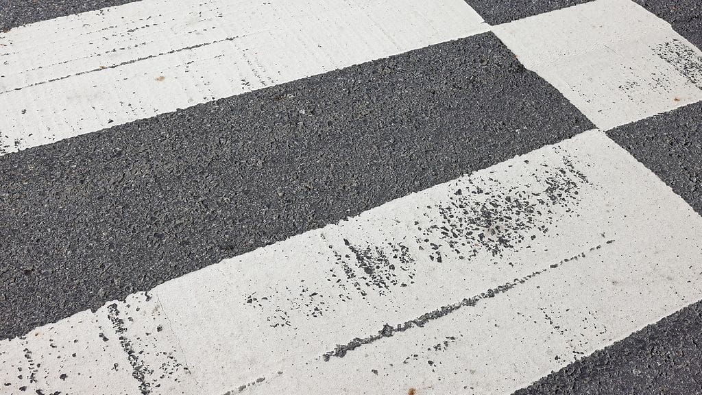 Autoilija poistui pysähtymättä onnettomuuspaikalta Maskussa.