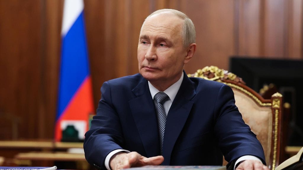 Putin AOP (1)