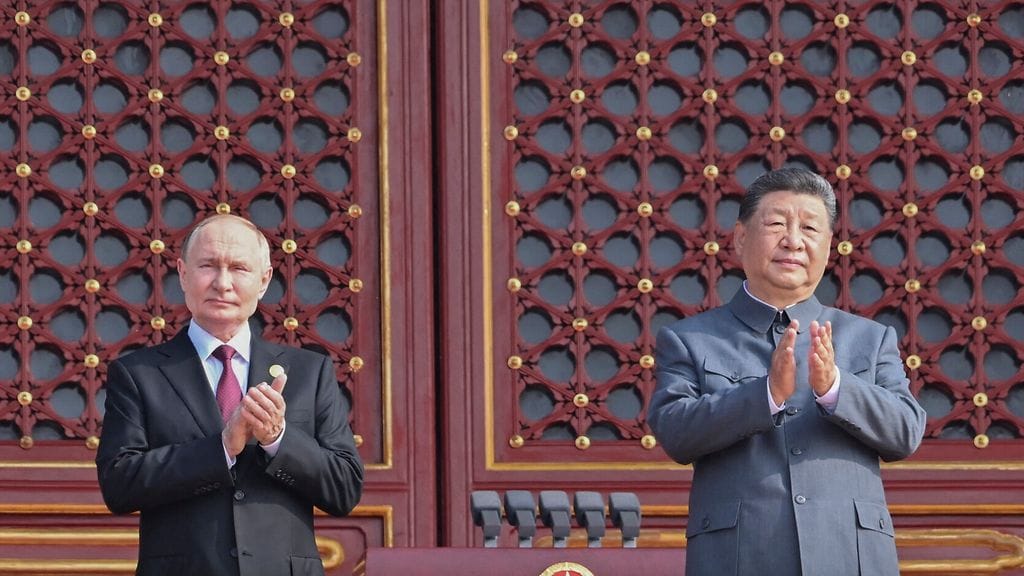 Presidentit Putin ja Xi syyskuussa Pekingissä.