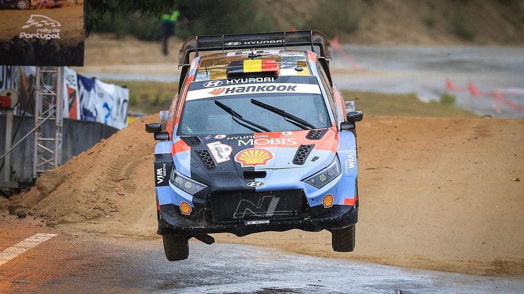 Thierry Neuville käskytti Hyundaita Portugalin MM-rallissa. Tallin tulevaisuuden osalta riittää kuitenkin yhä kysymyksiä.