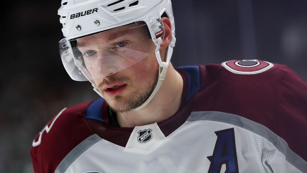 Cale Makar on ollut sivussa jo kolmista harjoituksista Colorado Avalanchen valmistautuessa NHL:n konferenssifinaaleihin.
