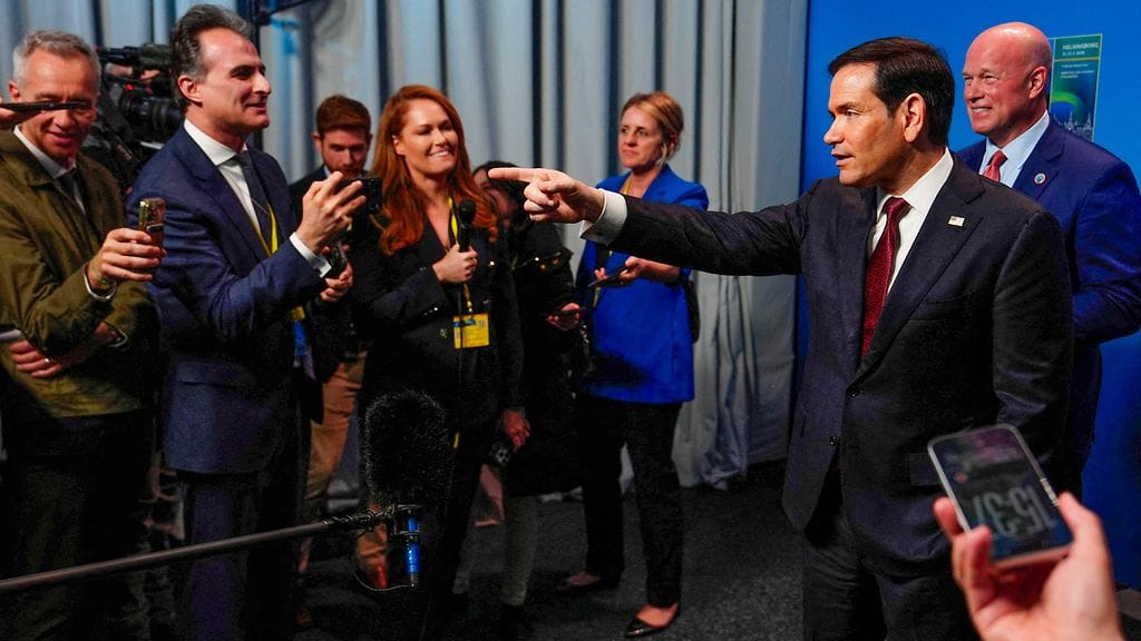 Marco Rubio vitsaili toimittajille Nato-kokouksen jälkeen.