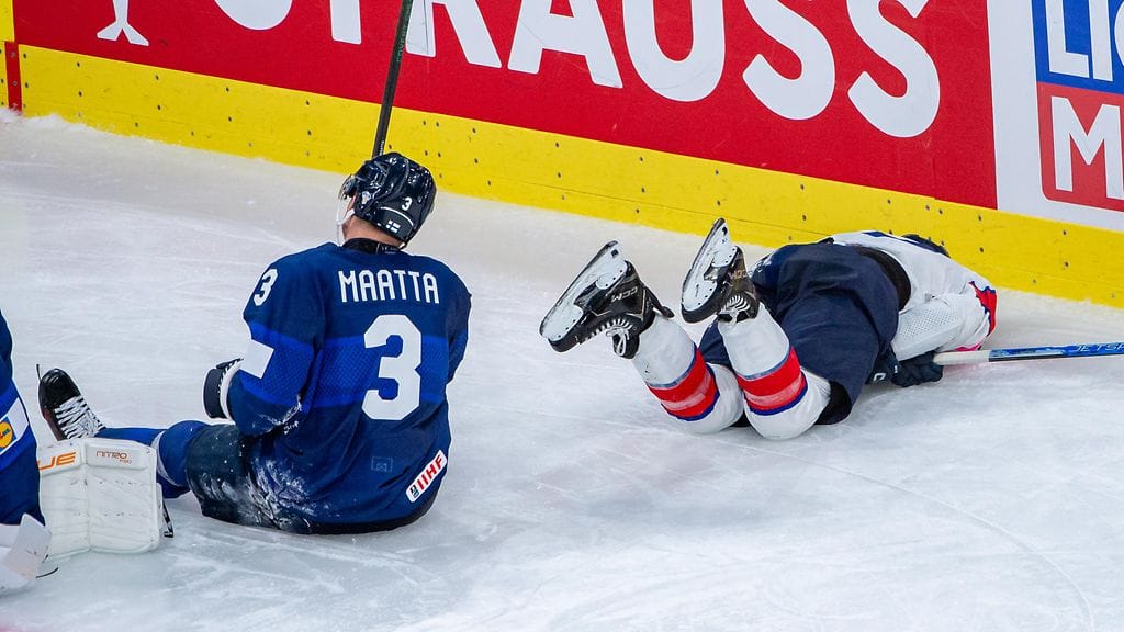 Kuvituskuva Leijonien ja Britannian ottelusta.