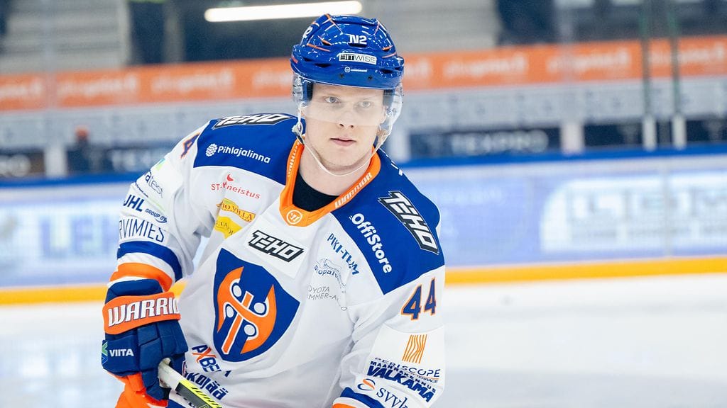 Olli Juolevi, 28, pelaa ensi kaudella Jokereiden riveissä.