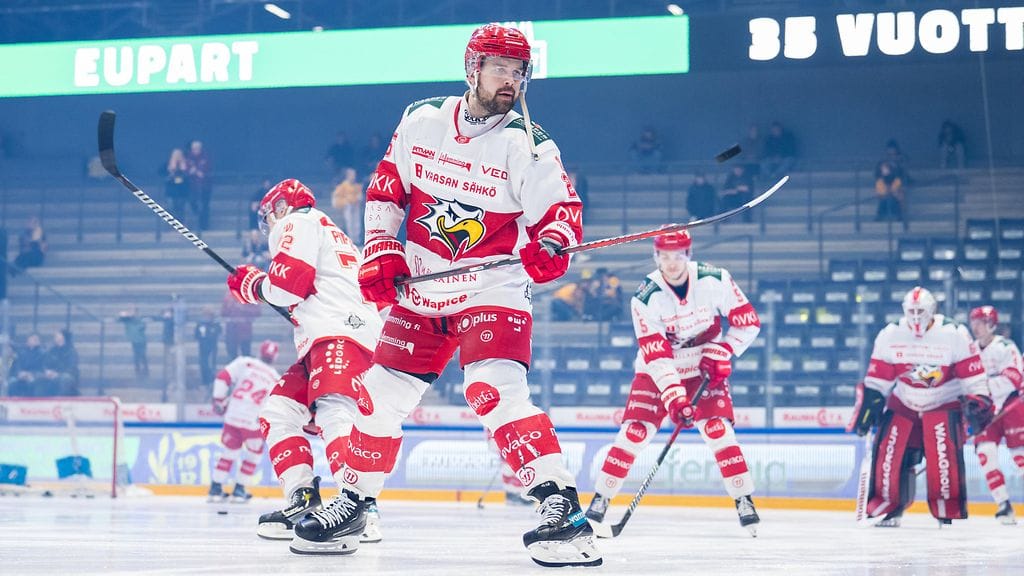 Axel Holmström pelasi Sportissa neljä kautta vuosina 2021–2025.