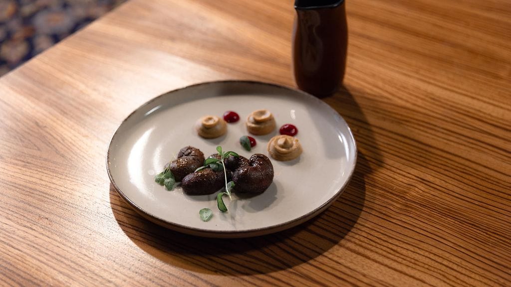 MasterChef Suomi: Karitsan munuaista, kukkakaalipyree ja mustikka-punaviinikastike, Jarin resepti