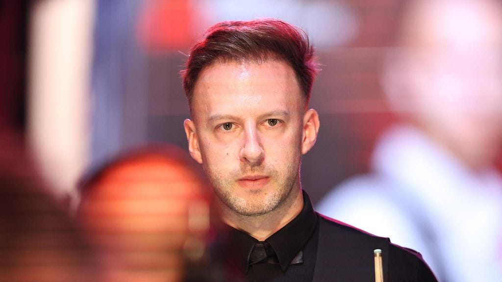 Judd Trump on kohun keskellä.