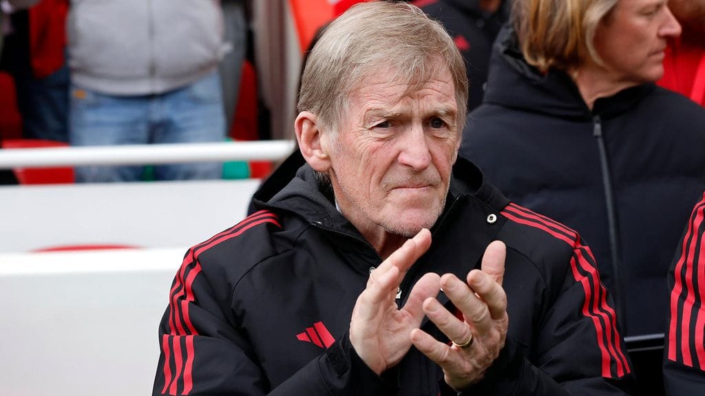 Kenny Dalglish kertoo syöpähoitojensa sujuvan hyvin.