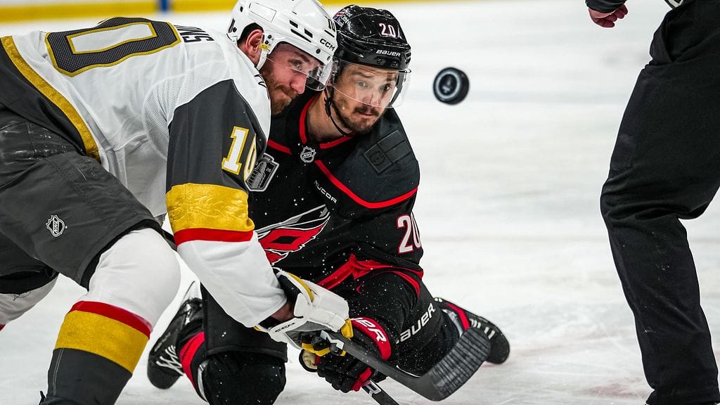 Carolina kaipaa tehoja Sebastian Ahon ketjulta NHL-finaaleissa.