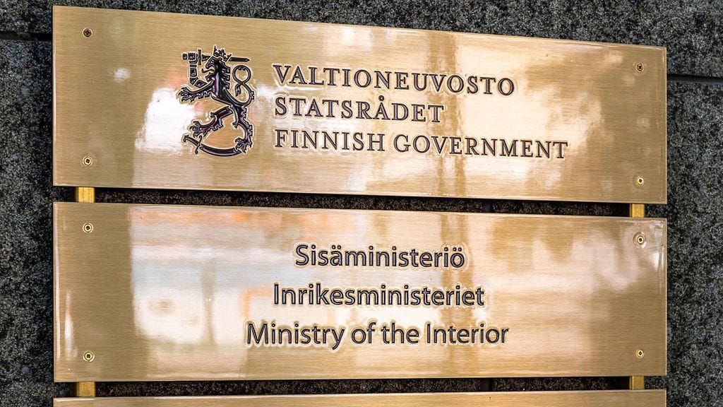 Useat sisäministeriön työntekijät ovat kertoneet ministeriötä vaivaavasta ilmapiiri- ja kiusaamisongelmasta.