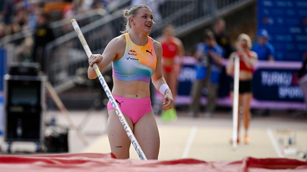 Wilma Heltelä hyppäsi neljänneksi Paavo Nurmi Gamesin seiväskisassa.