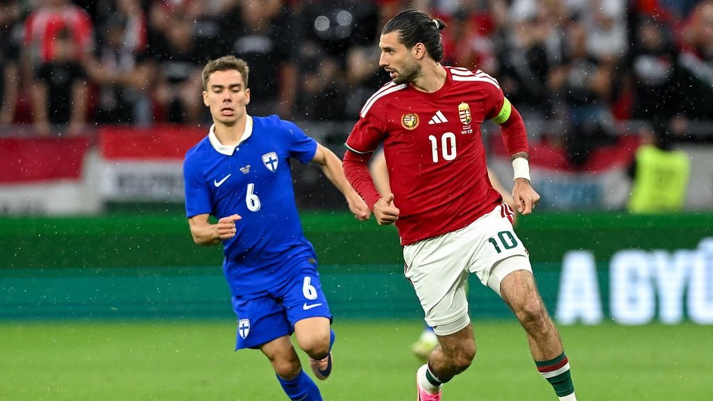 Leo Walta taisteli useaan otteeseen pallosta Dominik Szoboszlain kanssa.