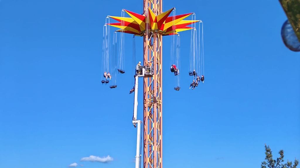 Star Flyer -niminen huvipuistolaite nousee jopa 72 metrin korkeuteen.