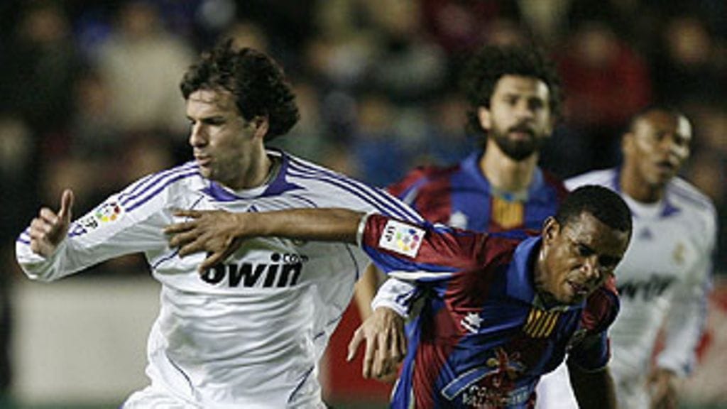 Levanten Alvaro Maior de Aquino ja Ruud van Nistelrooy, kuva: Jasper Juinen/Getty Images