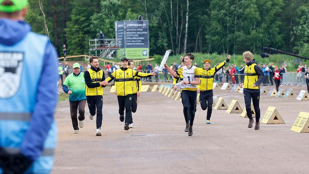 Viktor Svensk ankkuroi Stora Tunan seitsemänteen peräkkäiseen Jukolan viestin voittoon. Ruotsalaisseuran voittoputki alkoi Kangasalta vuonna 2019.