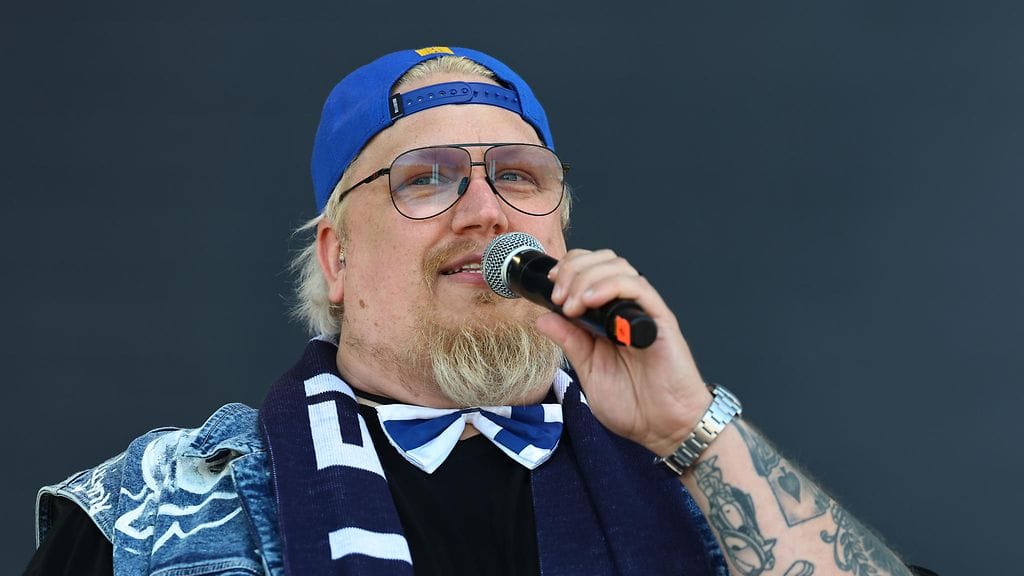 Arttu Wiskari kertoo saaneensa tietoonsa ikävän tilanteen, joka oli sattunut hänen Säkylän-keikallaan.