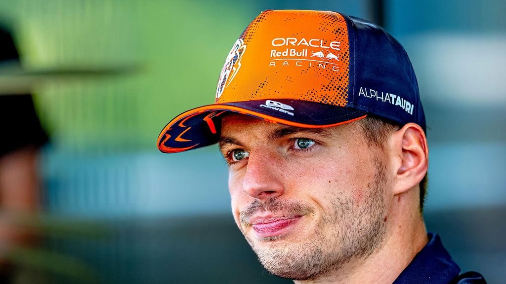 Max Verstappenin aika-ajo päättyi seinään.