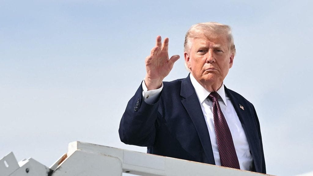 Yhdysvaltain presidentti Donald Trump uhkasi, että Iran voi tuhoutua täysin, jos Yhdysvallat jatkaa sotaa.