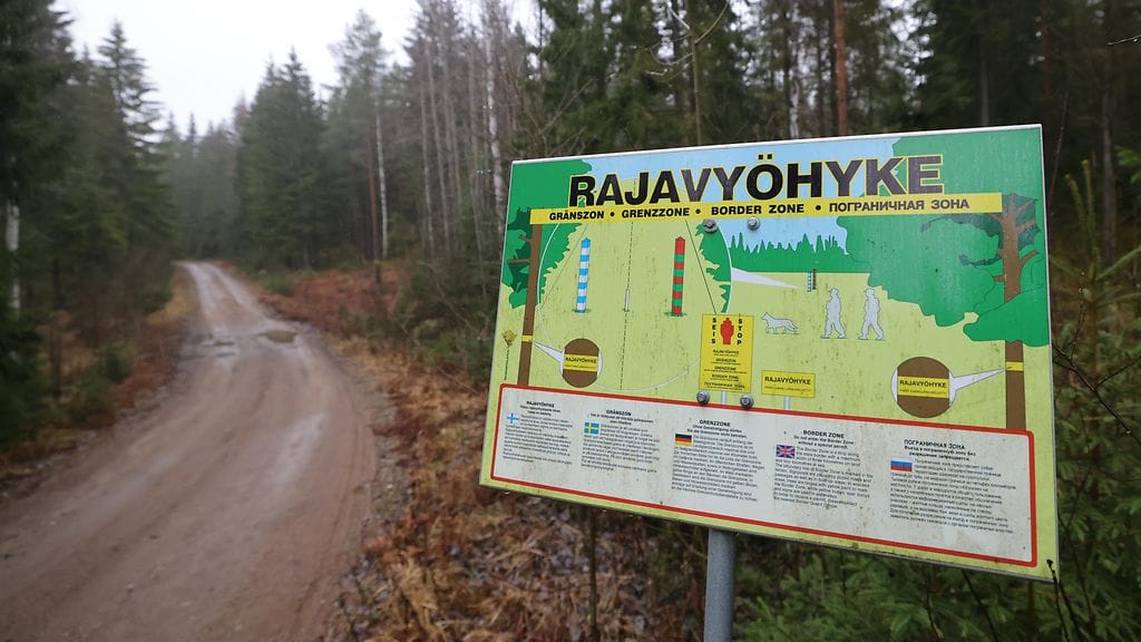 Venäjä sulki omalta puoleltaan Enson, Värtsilän ja Lytän raja-asemansa Suomen-vastaisella rajalla.