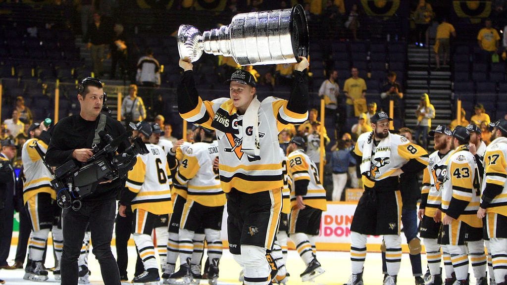 Olli Määttä ja uran toinen Stanley Cup kesällä 2017.