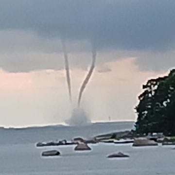 Minna kuvasi Kotkassa upean luonnonilmiön – "Mikä ihmeen putki taivaalla!"