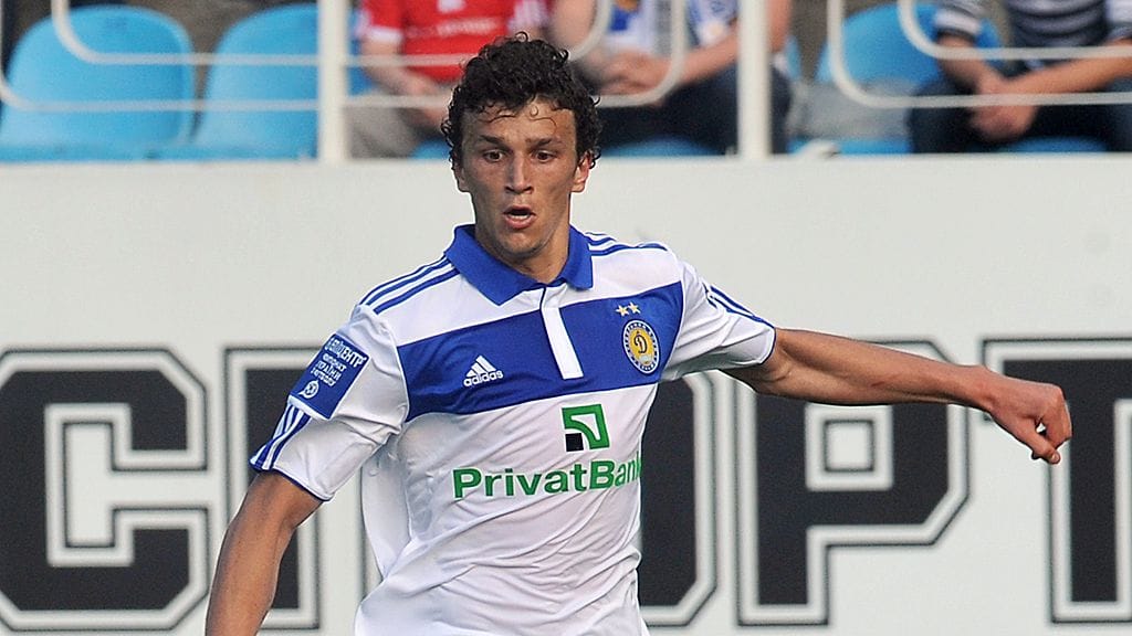 Roman Eremenko nyt jo entisen seuransa Kiovan Dynamon paidassa.