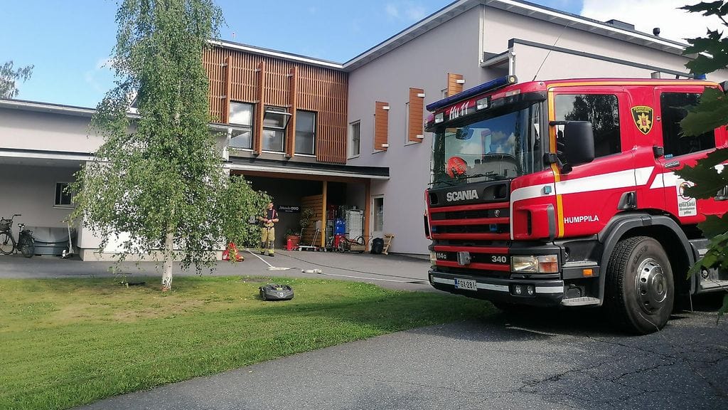 Lukijan kuva paikan päältä Humppilan hoitokodin pihasta