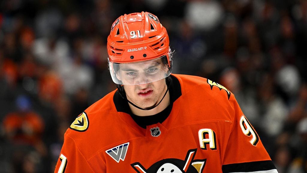 Leo Carlsson, 21, jatkaa Anaheim Ducksin paidassa.