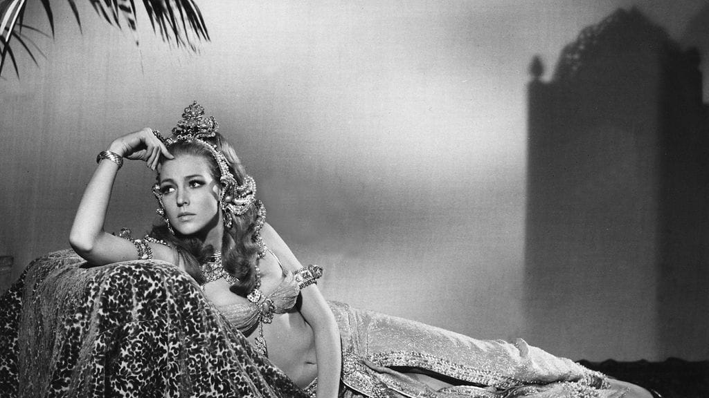 Joanna Pettet nähtiin vuonna 1697 Casino Royale -elokuvassa.