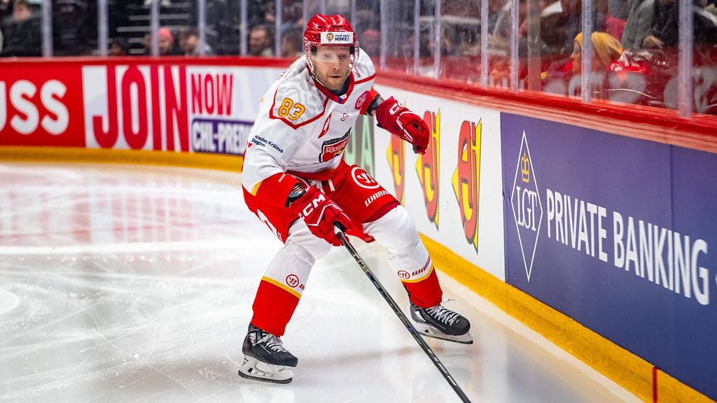 Tommi Kivistö jättää seuransa HK Mountfieldin ennenaikaisesti.