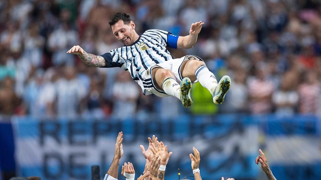 Lionel Messin Argentiina kohtaa tänään Englannin.