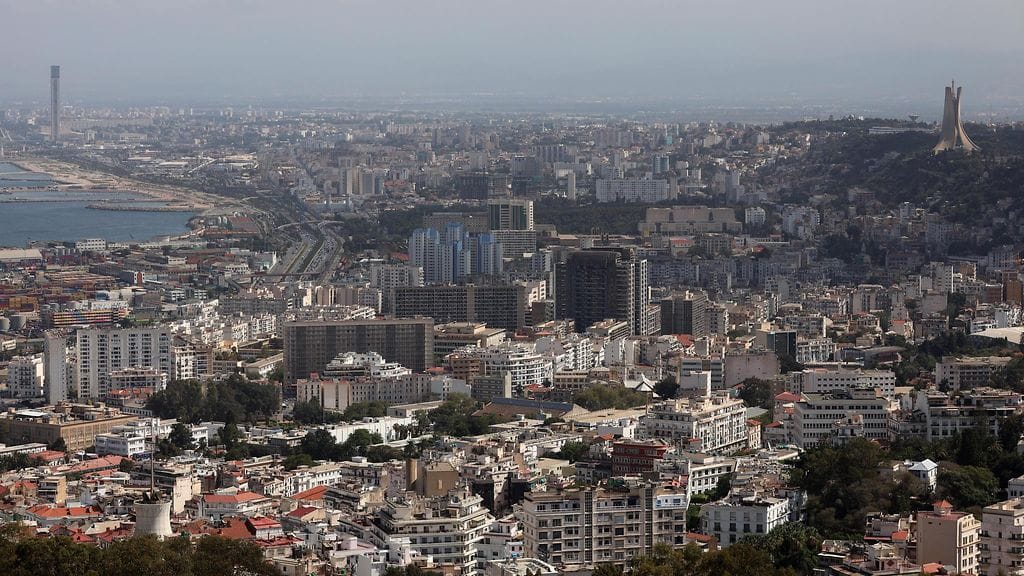 Kuvituskuva Algerian pääkaupungista Algerista.