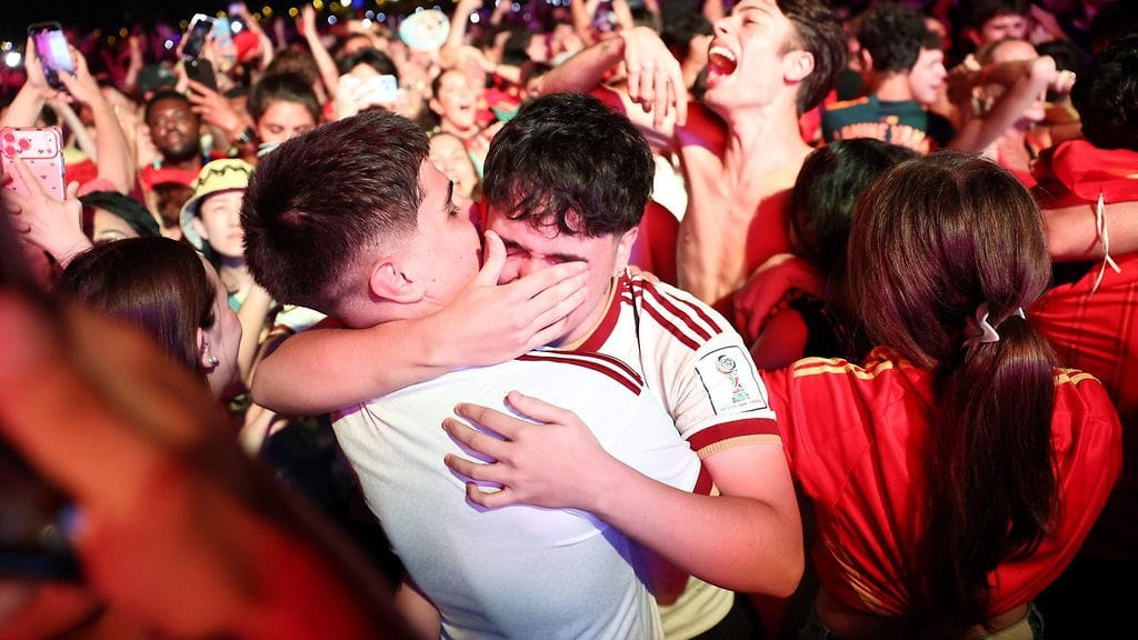 Jalkapallon MM-voitto laittoi Espanjan sekaisin. Kuvituskuva Barcelonasta.