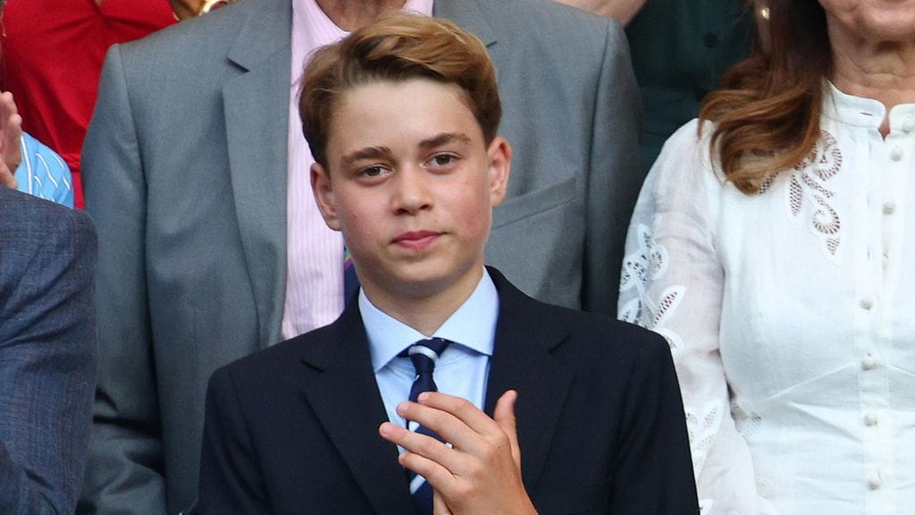 Hovi julkaisi tuoreen potretin prinssi Georgesta.