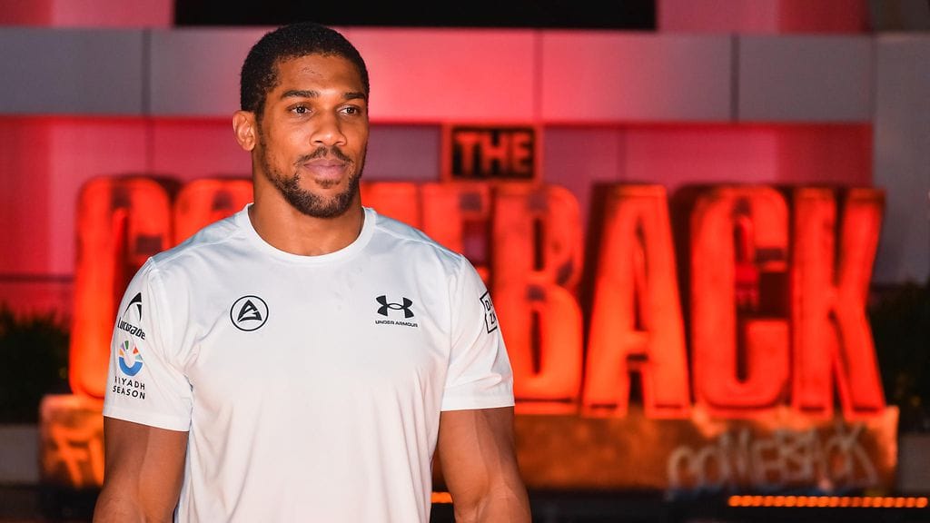 Anthony Joshua ottelee ensimmäistä traagisten tapahtumien jälkeen.
