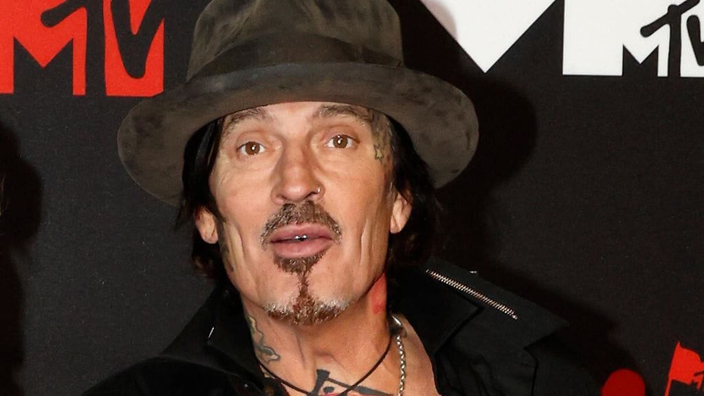 Tommy Lee on kamppaillut päihteiden kanssa vuosikymmenten ajan.