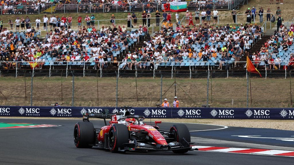Charles Leclerc viiletti nopeimpana ensimmäisissä harjoituksissa.