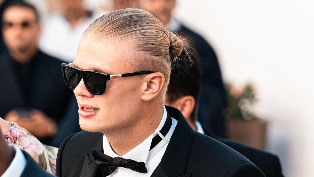 Erling Haaland edusti tyttöystävänsä Isabel Haugseng Johansenin kanssa kollegansa Gianluigi Donnarumman häissä Italiassa.