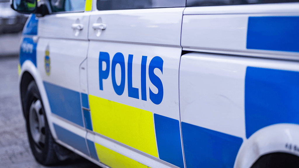 Tiistai-iltana huvivene törmäsi Norjan lipun alla olevaan rahtilaivaan. Onnettomuudessa kadonnut nainen löydettiin äskettäin kuolleena. Kuvituskuva.