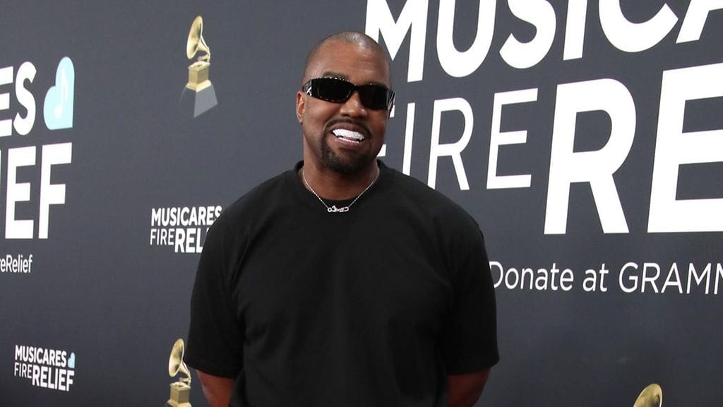 Kanye West on kiistänyt kaikki Lauren Pisciottan esittämät syytökset.