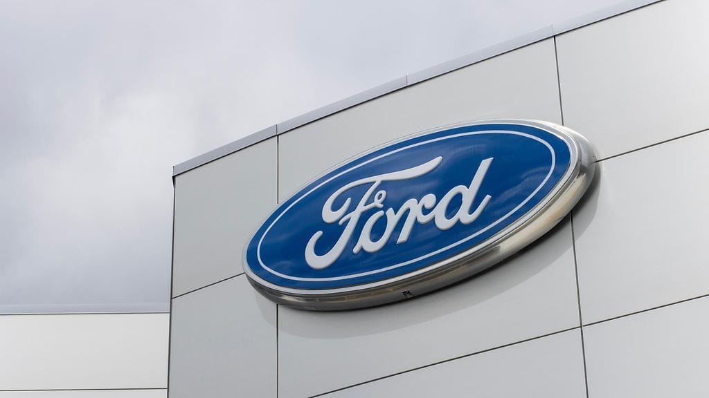 Fordin tehtailla tutkitaan itsepalvelukioskien toimivuutta. Kuvituskuva.