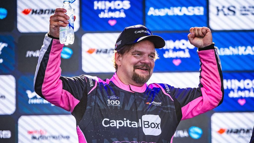 Ismo Leikola ajoi Suomen MM-rallissa WRC3-luokassa.