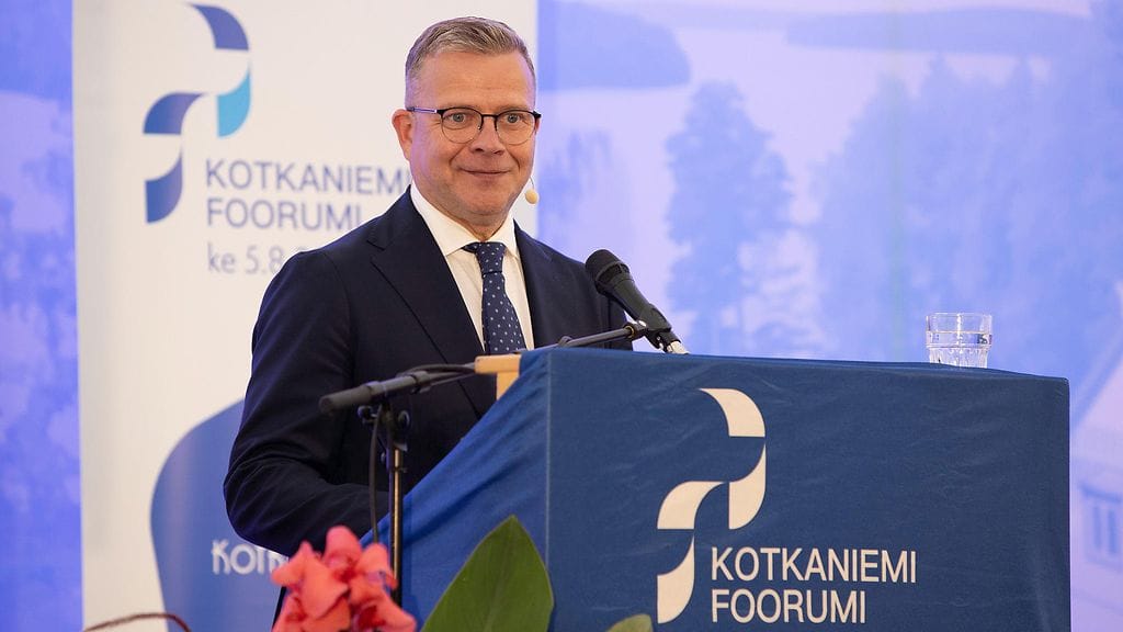 Pääministeri Petteri Orpo kommentoi Ceutan tapahtumia Kotkaniemi-foorumissa Luumäellä