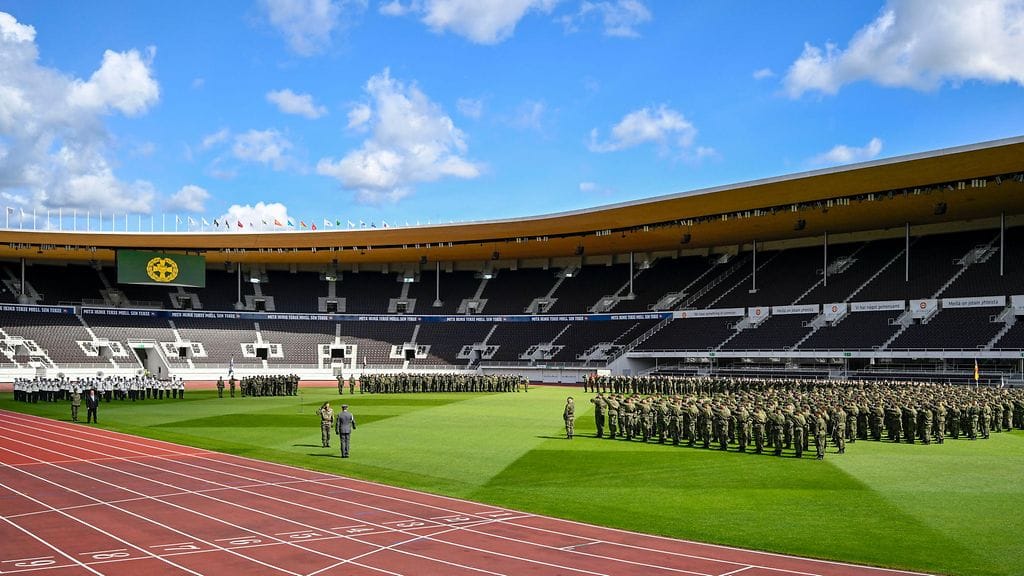 LK Sotilasvala Olympiastadion 4 130826